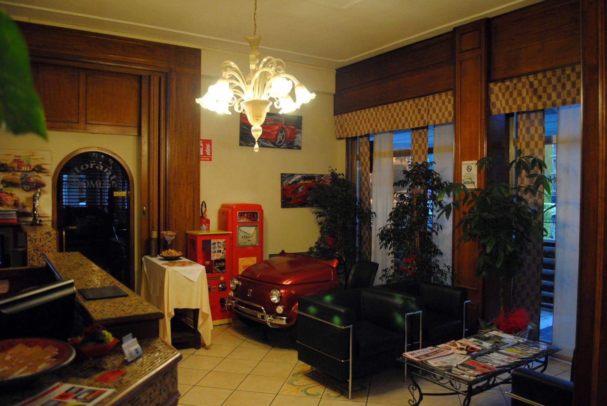 Hotel Domus Maranello Ngoại thất bức ảnh